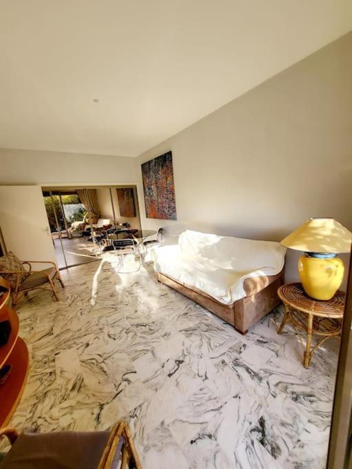 Appartement 2 Pieces Pointe De La Croisette Cannes